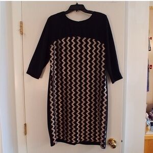 Chico's Black gold dress. Size (2) large.